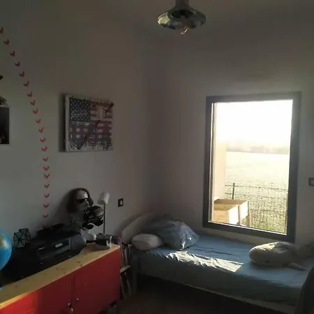 Maison Tout Confort Avec Piscine Chauffee. Villa